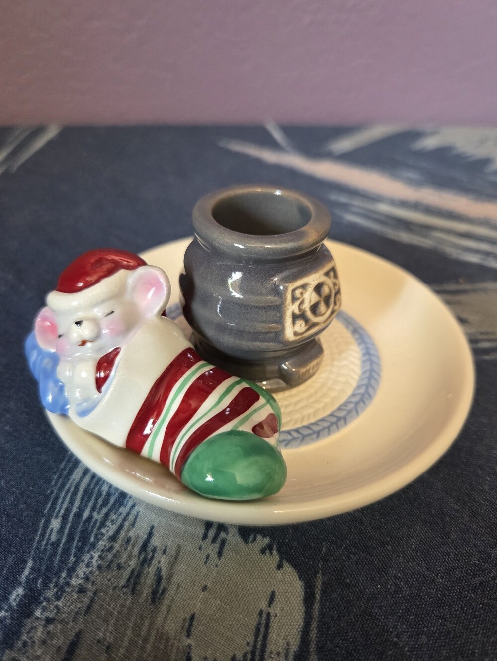 1983 AVON Sleeping Christmas Mouse Candlestick Holder